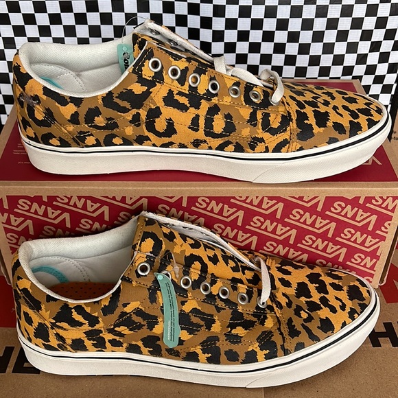 Vans Comfycush Old Skool Leopard Golden Brown /Golden Glow Men’s sneakers - Picture 2 of 16